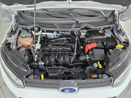 FORD - ECOSPORT - 2012/2013 - Branca - R$ 55.000,00