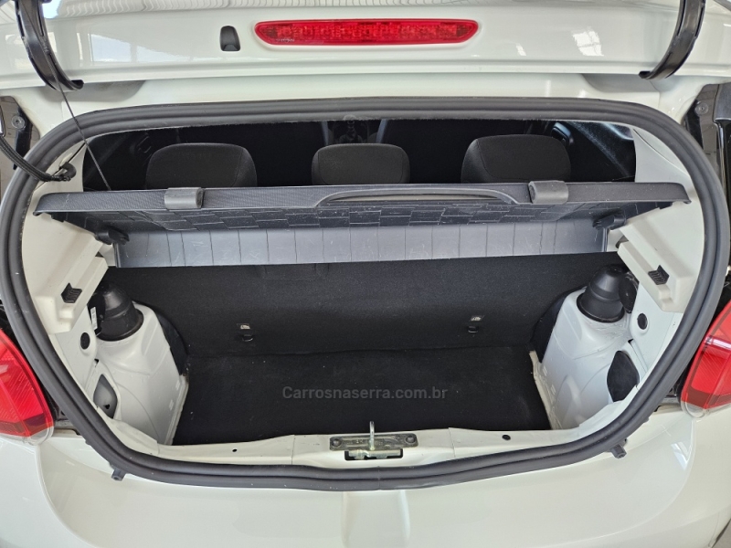 FIAT - MOBI - 2022/2023 - Branca - R$ 55.500,00