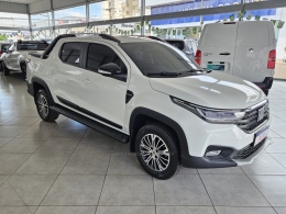 FIAT - STRADA - 2022/2023 - Branca - R$ 119.000,00