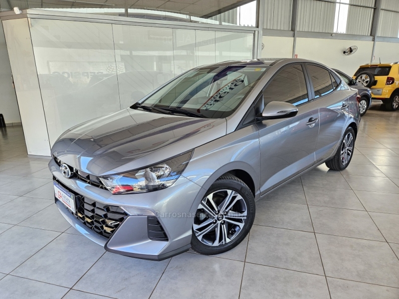 HYUNDAI - HB20S - 2023/2024 - Cinza - R$ 95.000,00