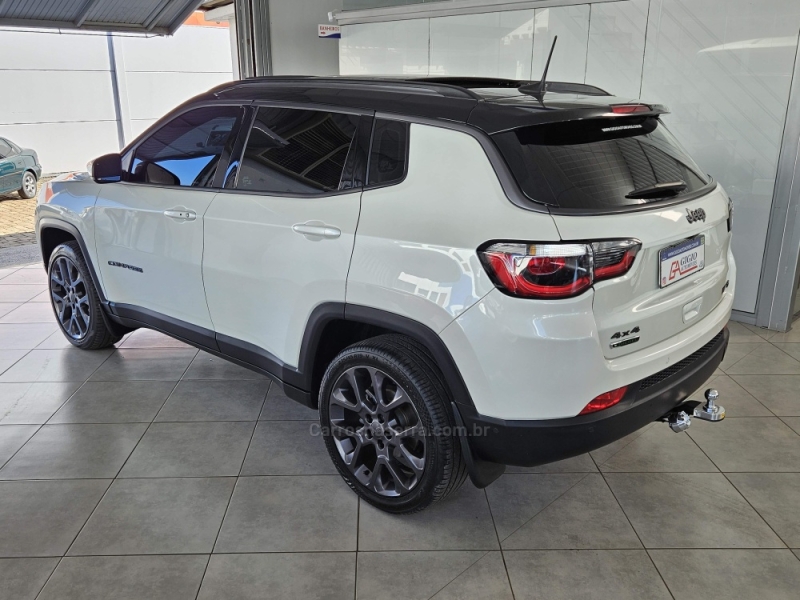 JEEP - COMPASS - 2020/2021 - Branca - R$ 132.000,00