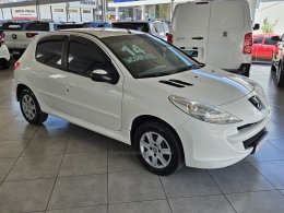 PEUGEOT - 207 - 2012/2014 - Branca - R$ 30.500,00