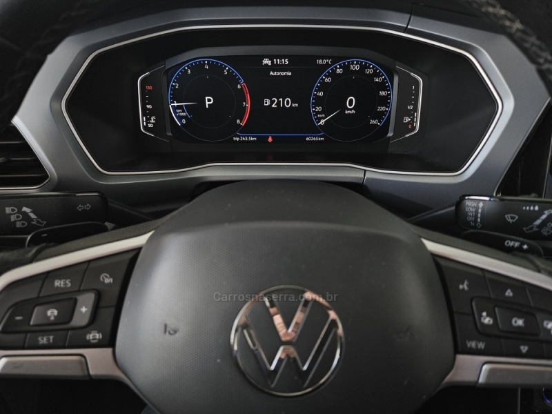 VOLKSWAGEN - T-CROSS - 2022/2022 - Prata - R$ 103.500,00