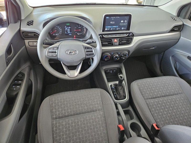 HYUNDAI - HB20S - 2023/2024 - Cinza - R$ 95.000,00