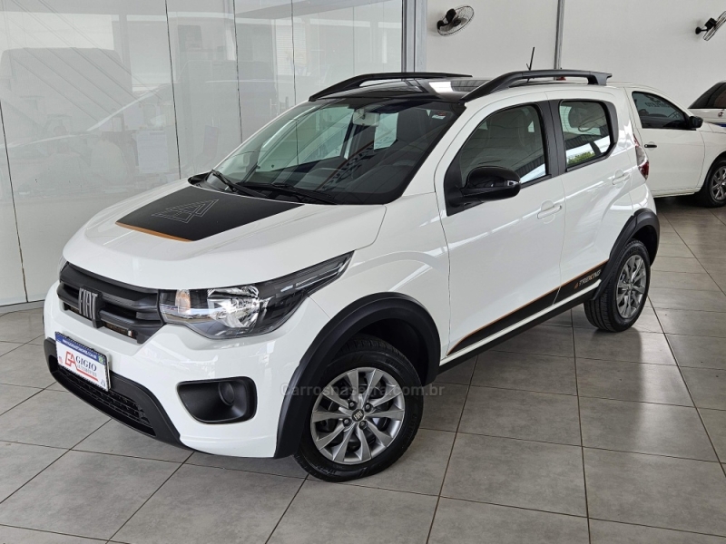 FIAT - MOBI - 2022/2023 - Branca - R$ 61.000,00