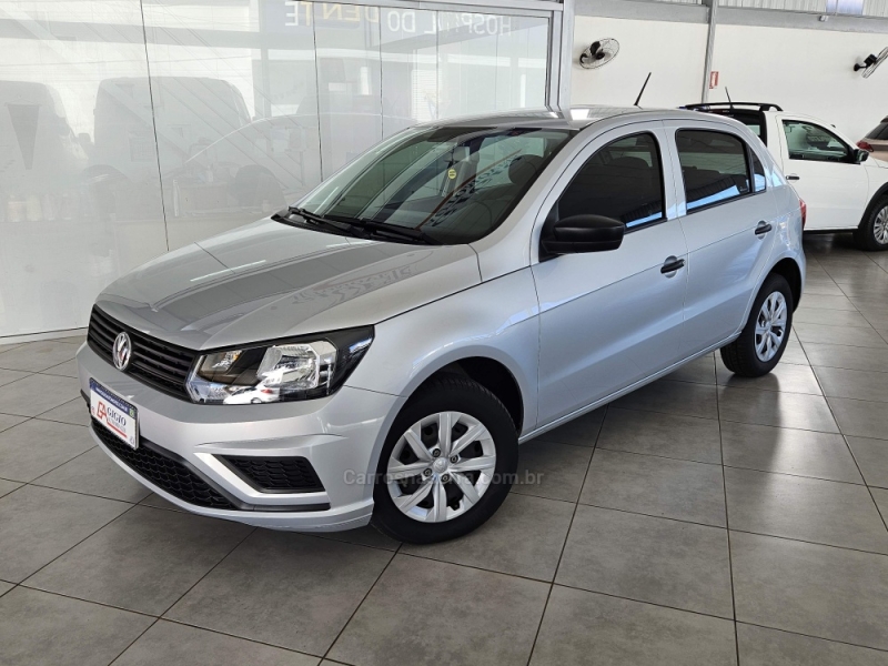 VOLKSWAGEN - GOL - 2022/2023 - Prata - R$ 59.900,00