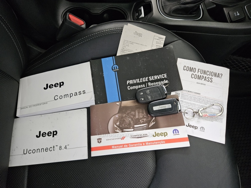 JEEP - COMPASS - 2021/2021 - Marrom - R$ 135.000,00