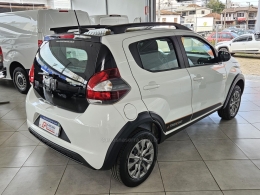FIAT - MOBI - 2022/2023 - Branca - R$ 61.000,00