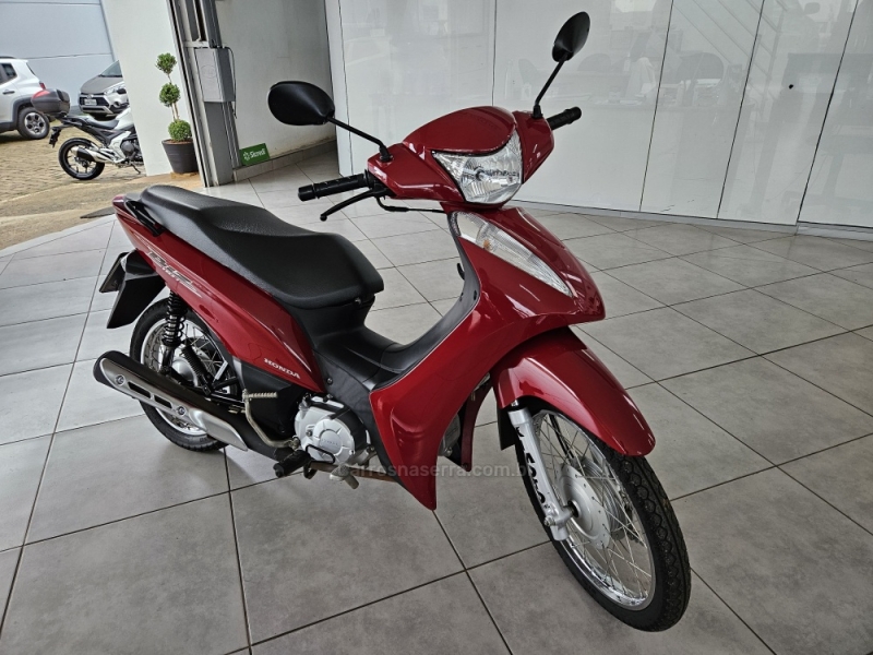 HONDA - BIZ 110I - 2017/2017 - Vermelha - R$ 11.000,00