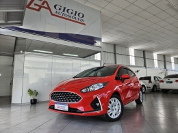 FORD - FIESTA - 2018/2019 - Vermelha - R$ 61.000,00