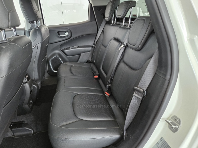 FIAT - TORO - 2022/2023 - Branca - R$ 139.000,00