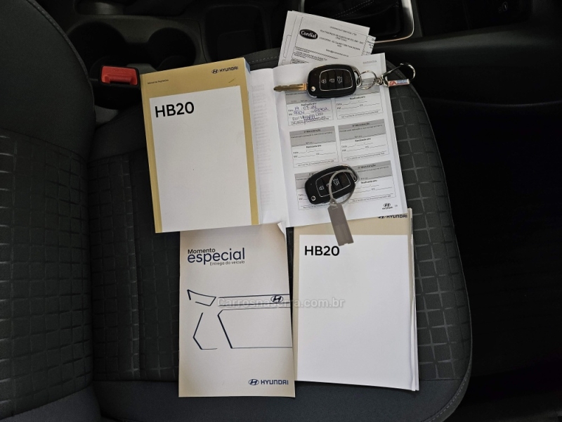 HYUNDAI - HB20S - 2023/2024 - Cinza - R$ 95.000,00