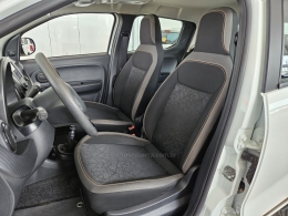 FIAT - MOBI - 2022/2023 - Branca - R$ 61.000,00
