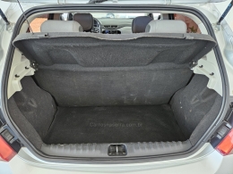 CHEVROLET - ONIX - 2015/2016 - Prata - R$ 47.000,00