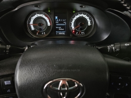 TOYOTA - HILUX - 2020/2020 - Prata - R$ 179.900,00