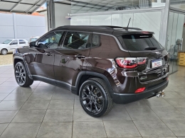 JEEP - COMPASS - 2021/2021 - Marrom - R$ 135.000,00