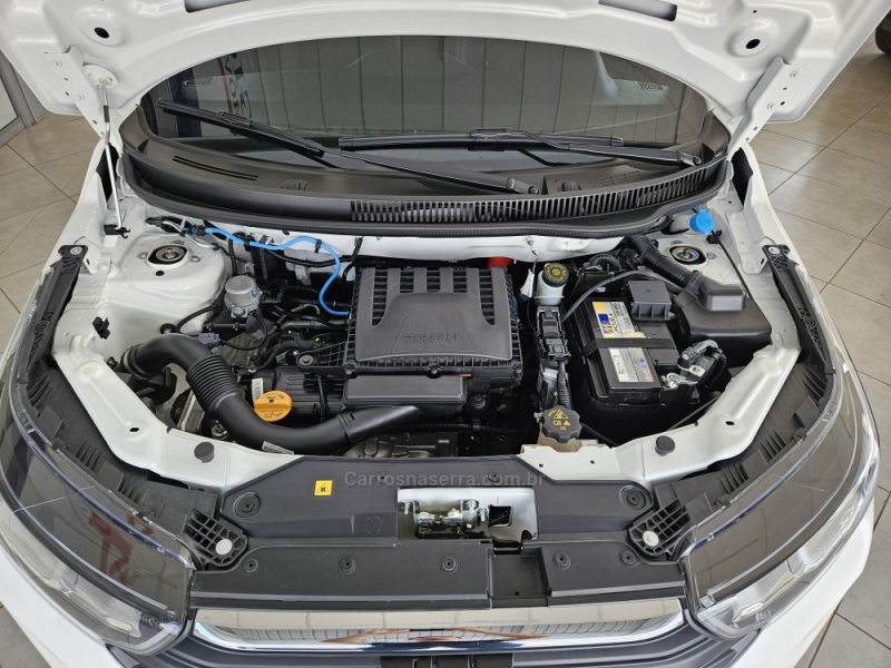 FIAT - STRADA - 2022/2023 - Branca - R$ 119.000,00