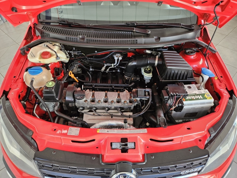 VOLKSWAGEN - SAVEIRO - 2013/2014 - Vermelha - R$ 64.900,00
