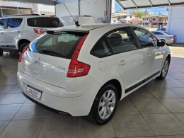 CITROËN - C4 - 2012/2013 - Branca - R$ 34.000,00