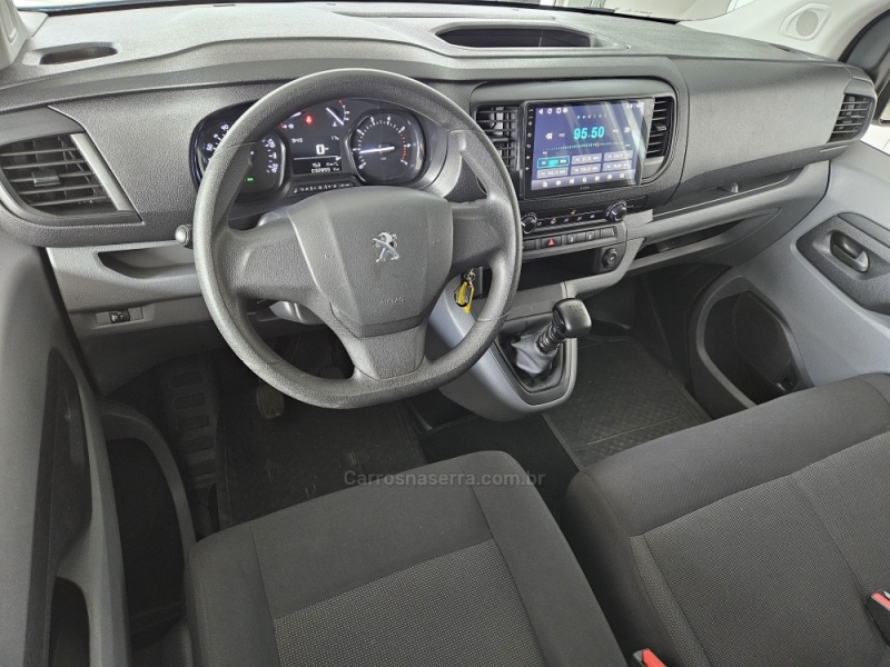PEUGEOT - EXPERT - 2022/2023 - Branca - R$ 148.000,00