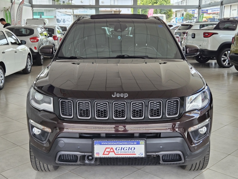 JEEP - COMPASS - 2021/2021 - Marrom - R$ 135.000,00