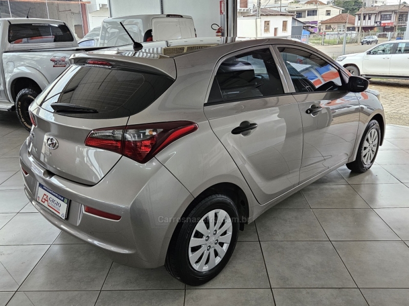 HYUNDAI - HB20 - 2019/2019 - Prata - R$ 57.000,00