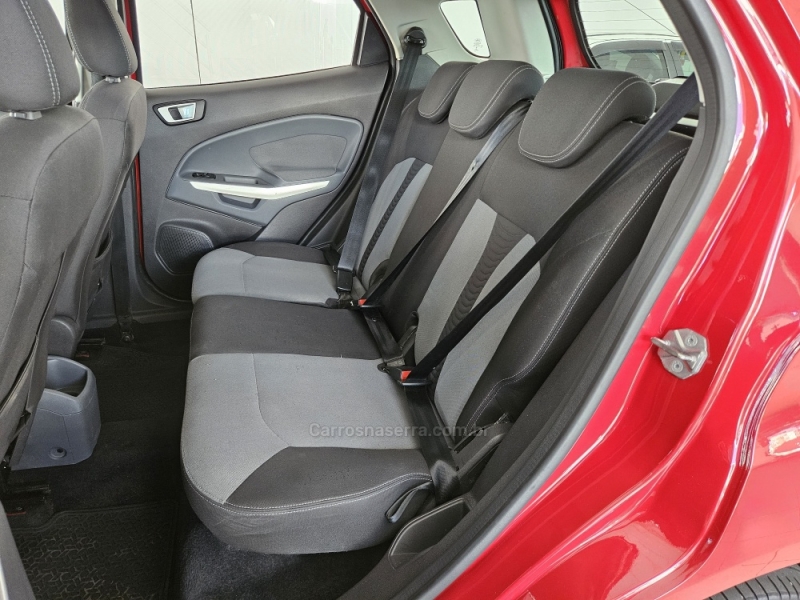 FORD - ECOSPORT - 2016/2017 - Vermelha - R$ 63.000,00