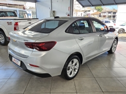 CHEVROLET - ONIX - 2022/2023 - Prata - R$ 76.500,00