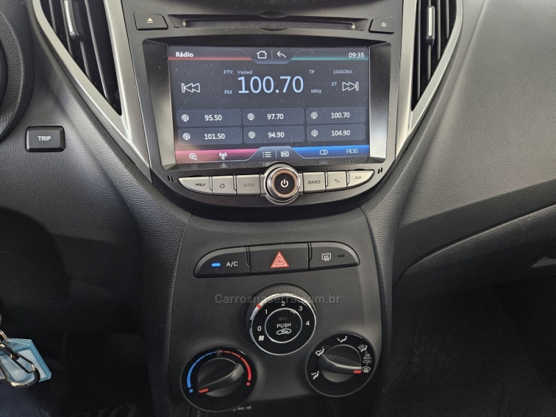 HYUNDAI - HB20 - 2015/2016 - Branca - R$ 55.500,00