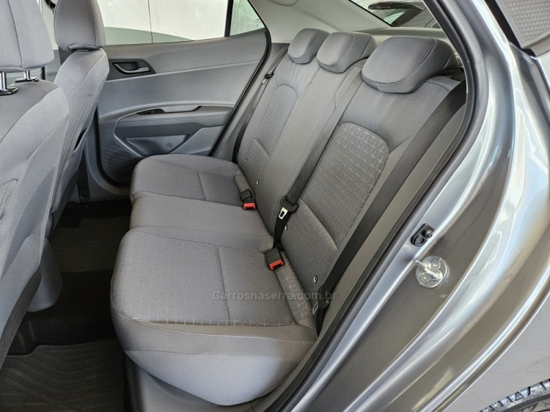 HYUNDAI - HB20S - 2023/2024 - Cinza - R$ 95.000,00
