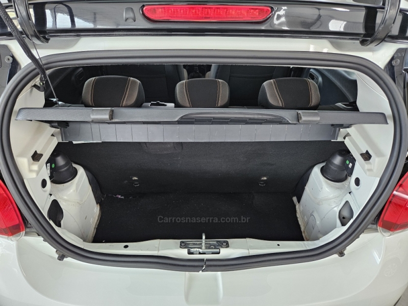 FIAT - MOBI - 2022/2023 - Branca - R$ 61.000,00