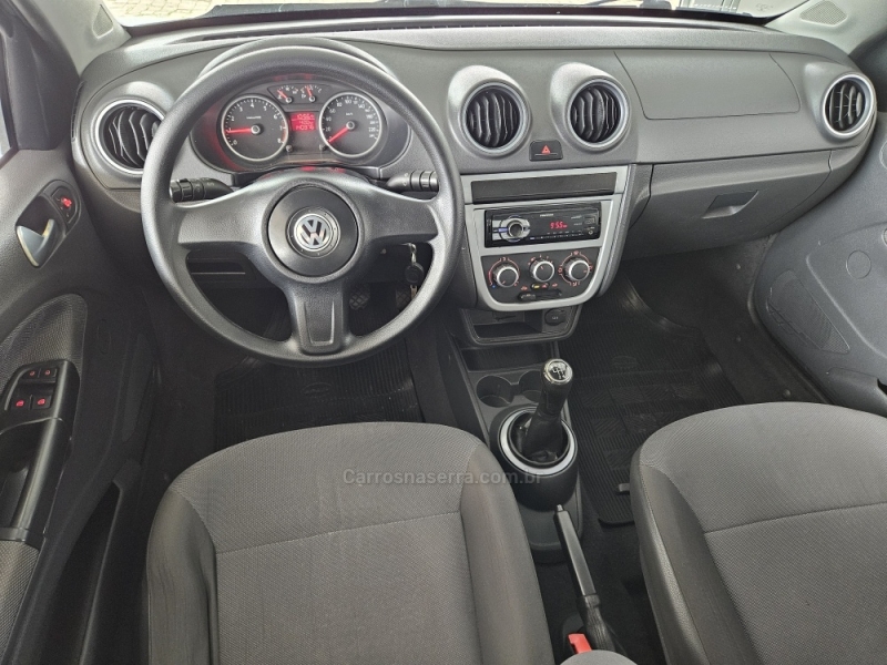 VOLKSWAGEN - SAVEIRO - 2011/2012 - Cinza - R$ 44.900,00