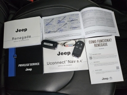 JEEP - RENEGADE - 2022/2022 - Branca - R$ 123.000,00