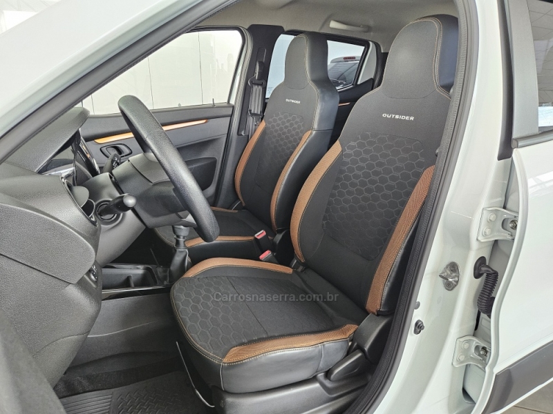 RENAULT - KWID - 2019/2020 - Branca - R$ 45.000,00