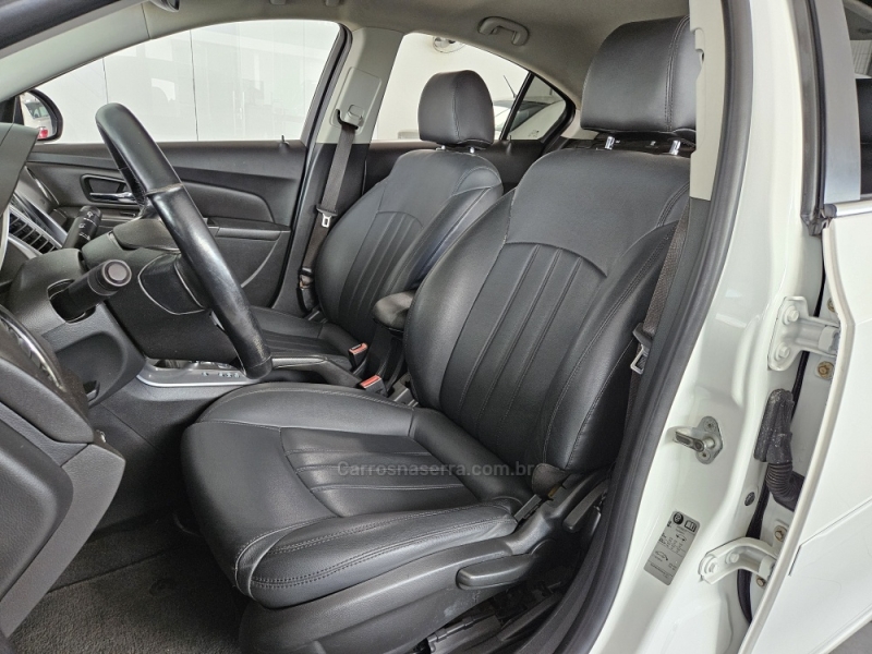 CHEVROLET - CRUZE - 2013/2013 - Branca - R$ 58.900,00