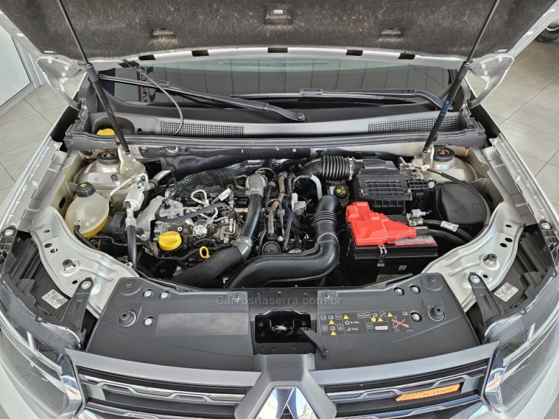 RENAULT - DUSTER - 2024/2025 - Prata - R$ 123.000,00