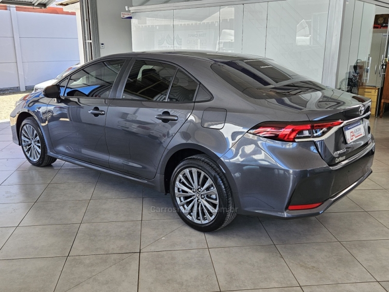 TOYOTA - COROLLA - 2024/2024 - Cinza - R$ 149.500,00