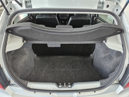 VOLKSWAGEN - GOL - 2022/2023 - Prata - R$ 59.900,00