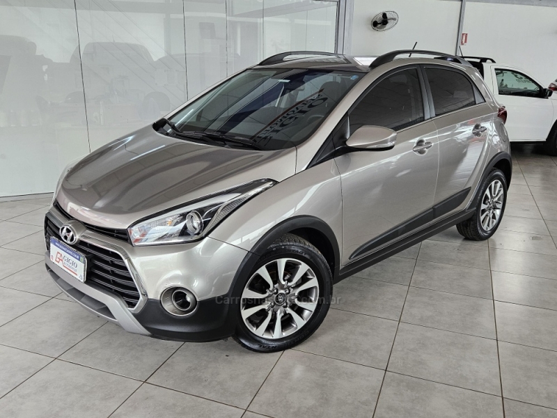 HYUNDAI - HB20X - 2016/2017 - Prata - R$ 71.500,00