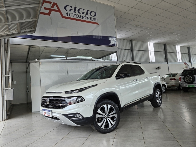 FIAT - TORO - 2022/2023 - Branca - R$ 139.000,00