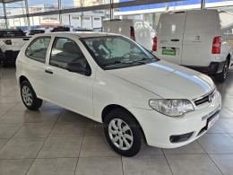FIAT - PALIO - 2014/2015 - Branca - R$ 29.500,00