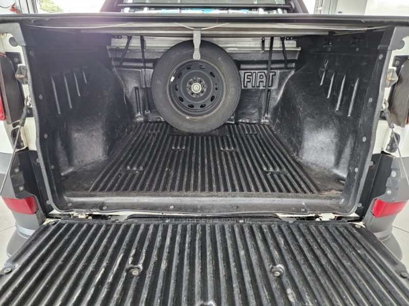 FIAT - STRADA - 2019/2020 - Branca - R$ 76.500,00