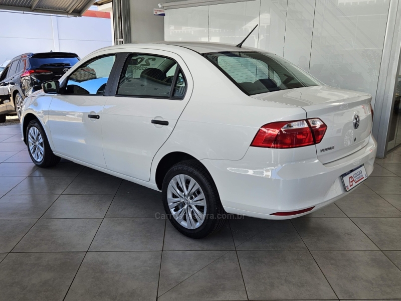 VOLKSWAGEN - VOYAGE - 2019/2020 - Branca - R$ 55.500,00