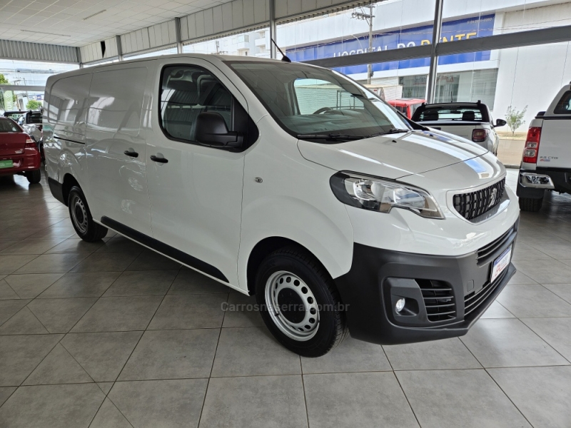PEUGEOT - EXPERT - 2022/2023 - Branca - R$ 148.000,00