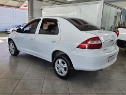 CHEVROLET - PRISMA - 2011/2012 - Branca - R$ 35.000,00