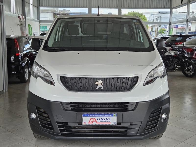 PEUGEOT - EXPERT - 2022/2023 - Branca - R$ 148.000,00