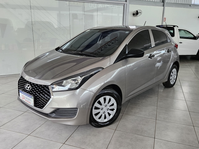 HYUNDAI - HB20 - 2019/2019 - Prata - R$ 57.000,00