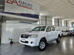 TOYOTA - HILUX - 2015/2015 - Branca - R$ 118.000,00