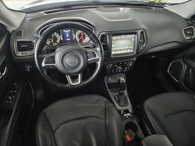 JEEP - COMPASS - 2017/2017 - Bege - R$ 91.500,00