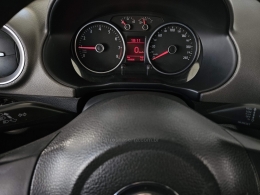 VOLKSWAGEN - SAVEIRO - 2013/2014 - Vermelha - R$ 64.900,00